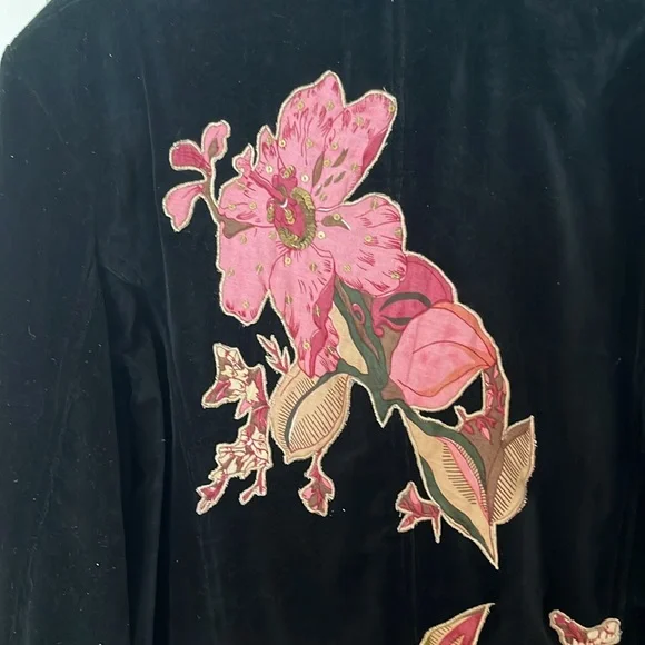 R Black size 14 black Velveteen jacket pink floral appliqué details lined - Picture 3 of 13